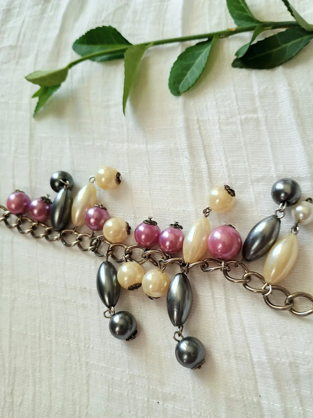 💜 WHIMSIGOTHIC 💜 VTG Artisan Faux Pearl Cha-Cha Bracelet, Festival Fashion